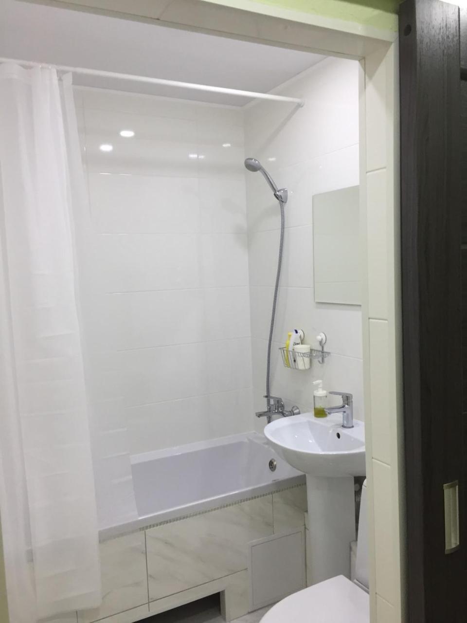 Apartment Near City Center On Peremohy Avenue 46 Cherníhiv Exterior foto