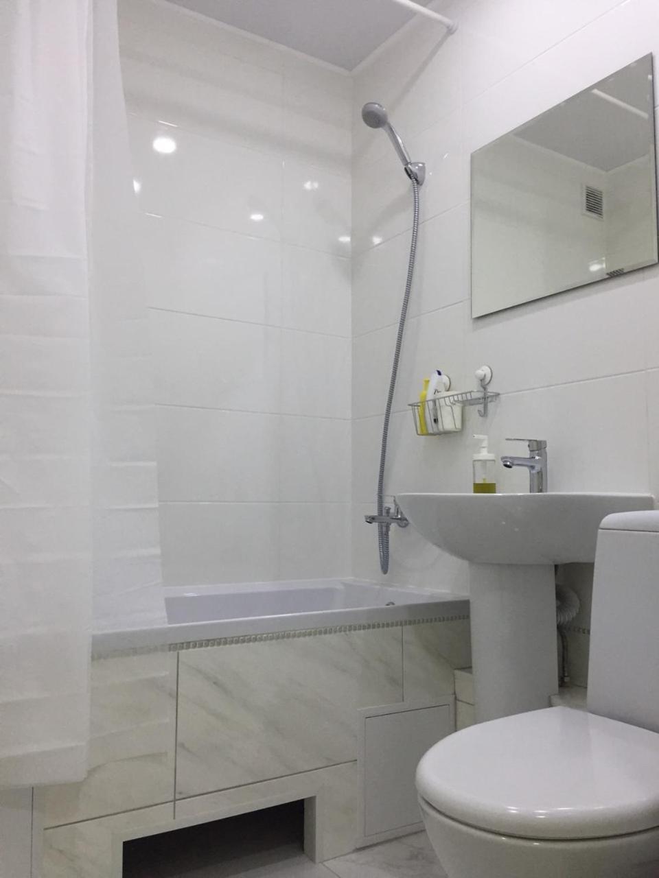 Apartment Near City Center On Peremohy Avenue 46 Cherníhiv Exterior foto