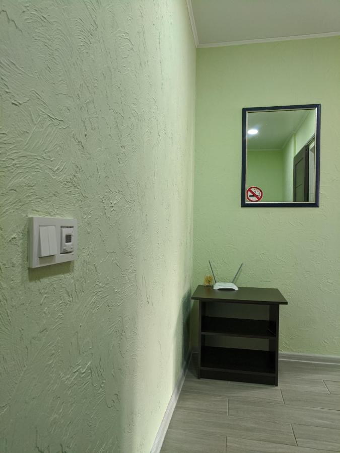 Apartment Near City Center On Peremohy Avenue 46 Cherníhiv Exterior foto